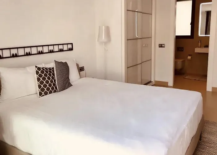 Luxurioeses Apartment In Benidorm Mit Pool